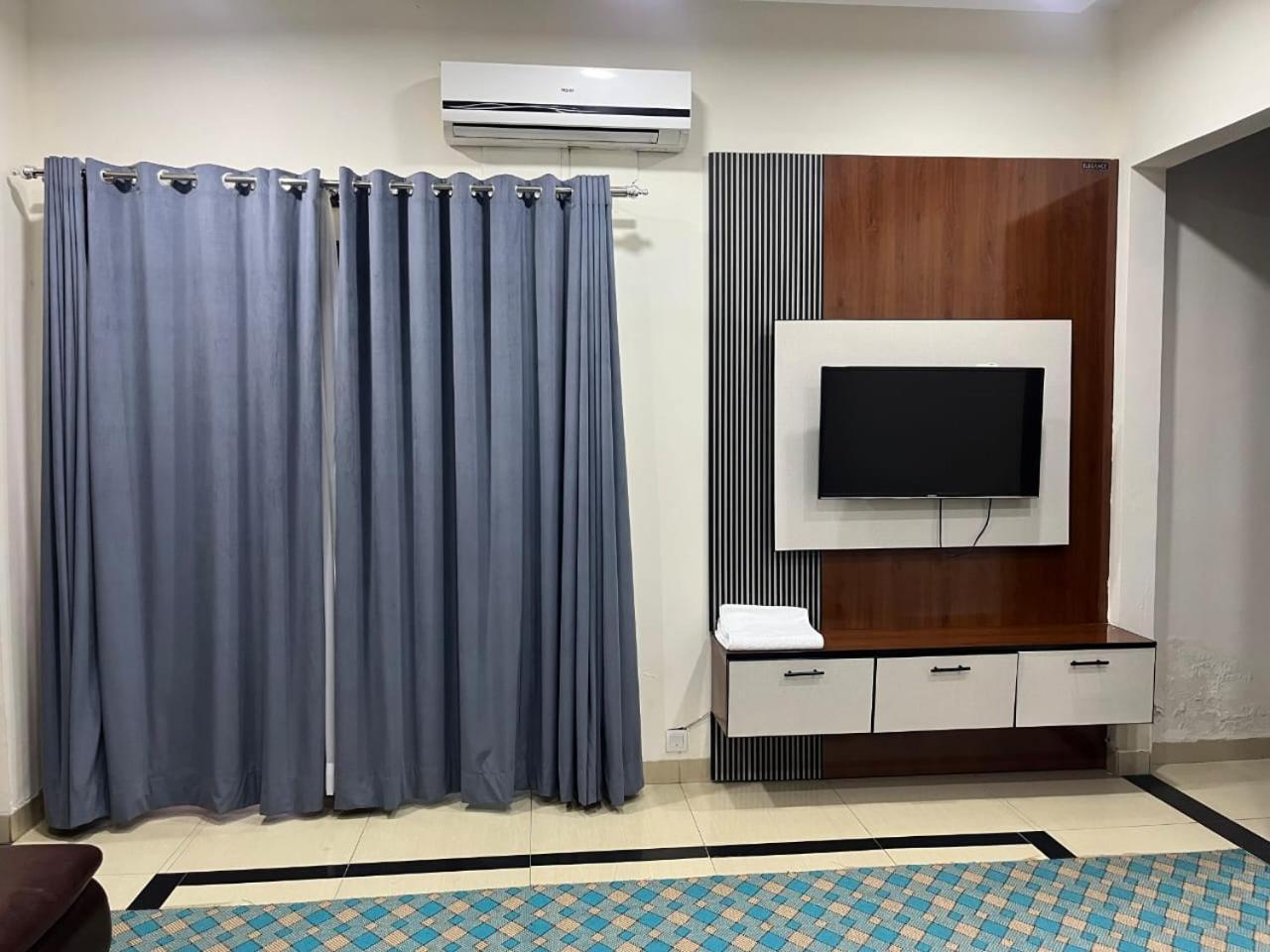 Rose Valet Guest House Islamabad Exterior foto