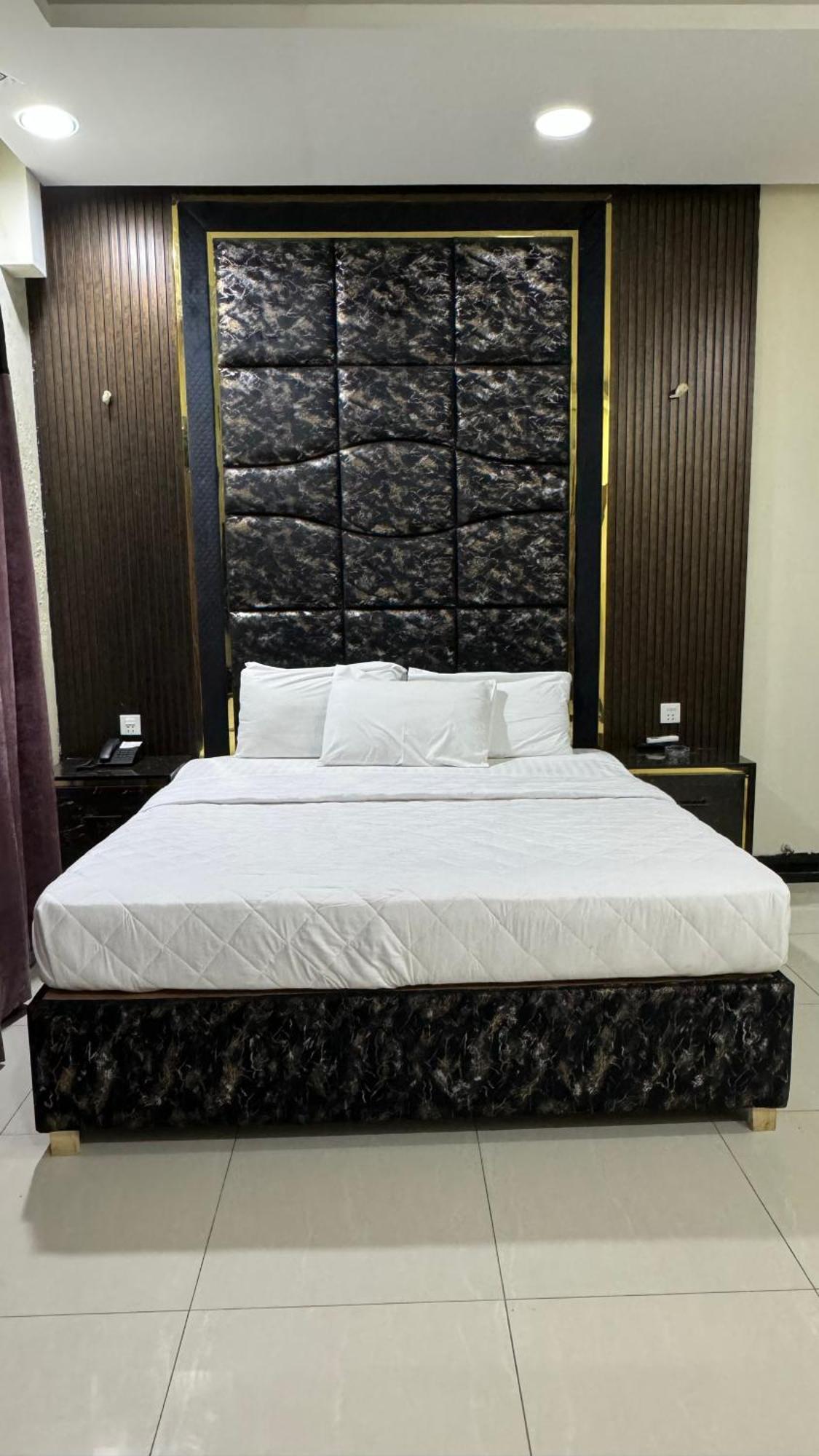 Rose Valet Guest House Islamabad Exterior foto
